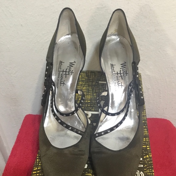 Marty Fuerst 9N Brown Silk Sexy High Heel Pump EUC - Picture 4 of 8